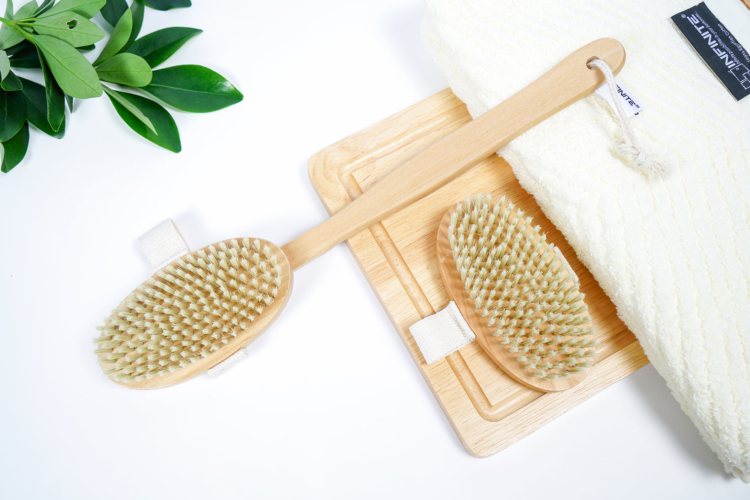 582 Wooden Bath Brush-Bath & Body-INFINITE-訂造洗手盆,浴室翻新, small size bathtubs, custom-made bathtub HK,freestanding bathtub Hong Kong, 獨立式 浴缸 香港, premium bathtub brands HK, Where to buy bathtubs in Hong Kong, best custom bathroom furniture HK, Infinite Bath, Infinite浴缸, Cloakroom,Vanities, Mirrors,Bathroom Furniture, 浴室裝修,浴室 櫃 訂造