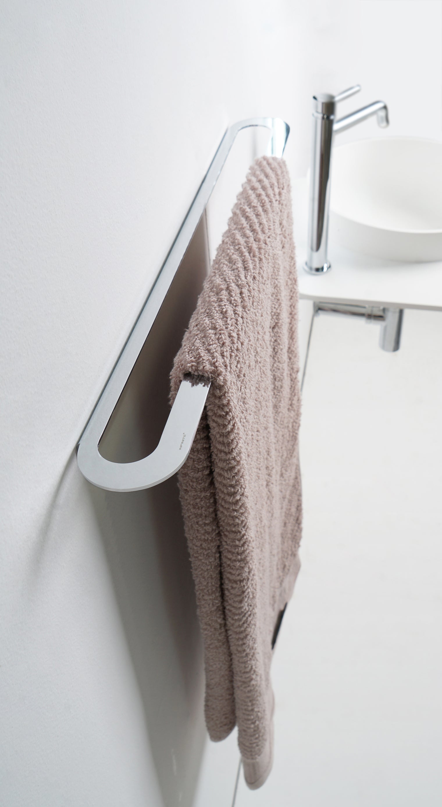 BARN Towel Rail 50 w/Shelf-Towel Rails & Towel Rings-high-end bathtub showroom Hong Kong, Infinite Bath, Infinite Showroom, mirror cabinet,Bathtub details, Bathroom Accessories,bathroom solid surface, bathroom tailor,bathroom furniture, 浴室物料,浴室配件,浴缸香港, Bathroomware ,Bespoke bathroom,洗手盤 訂造,Cloakroom,Vanities, Mirrors,Bathroom Furniture, 浴室裝修,浴室 櫃 訂造