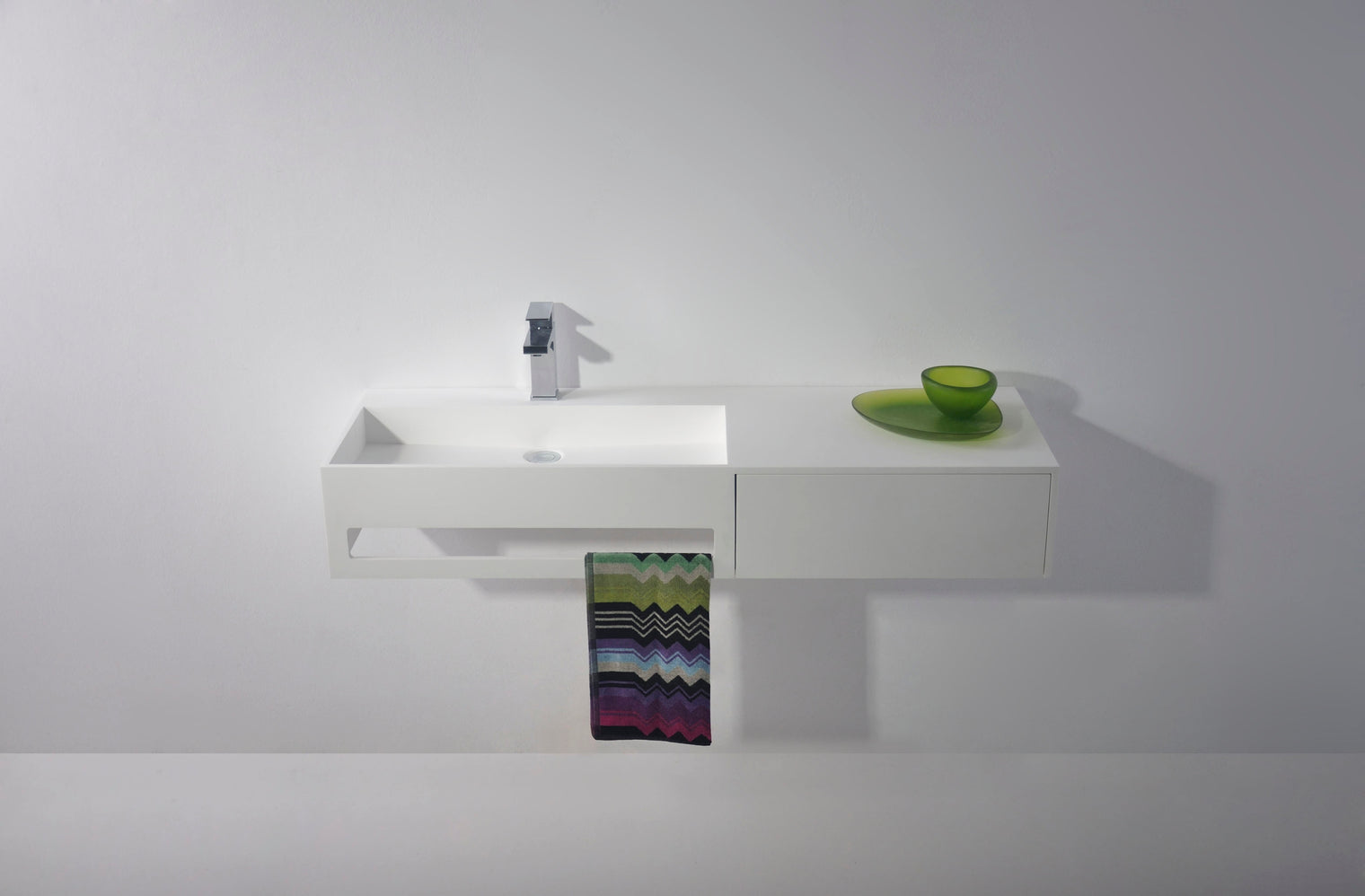 Juno 120L with Drawer-WALL MOUNT WASHBASINS-訂造一體無縫洗手盆,Tailor made Washbasins,waterbasin hk, 浴室物料,浴室裝修,訂造洗手盆,浴室翻新,Bathroomware ,Bespoke bathroom,浴室配件,訂造浴室潔具,訂造浴室傢俬,香港 浴室設計 公司,best custom bathroom furniture HK, Infinite Bath