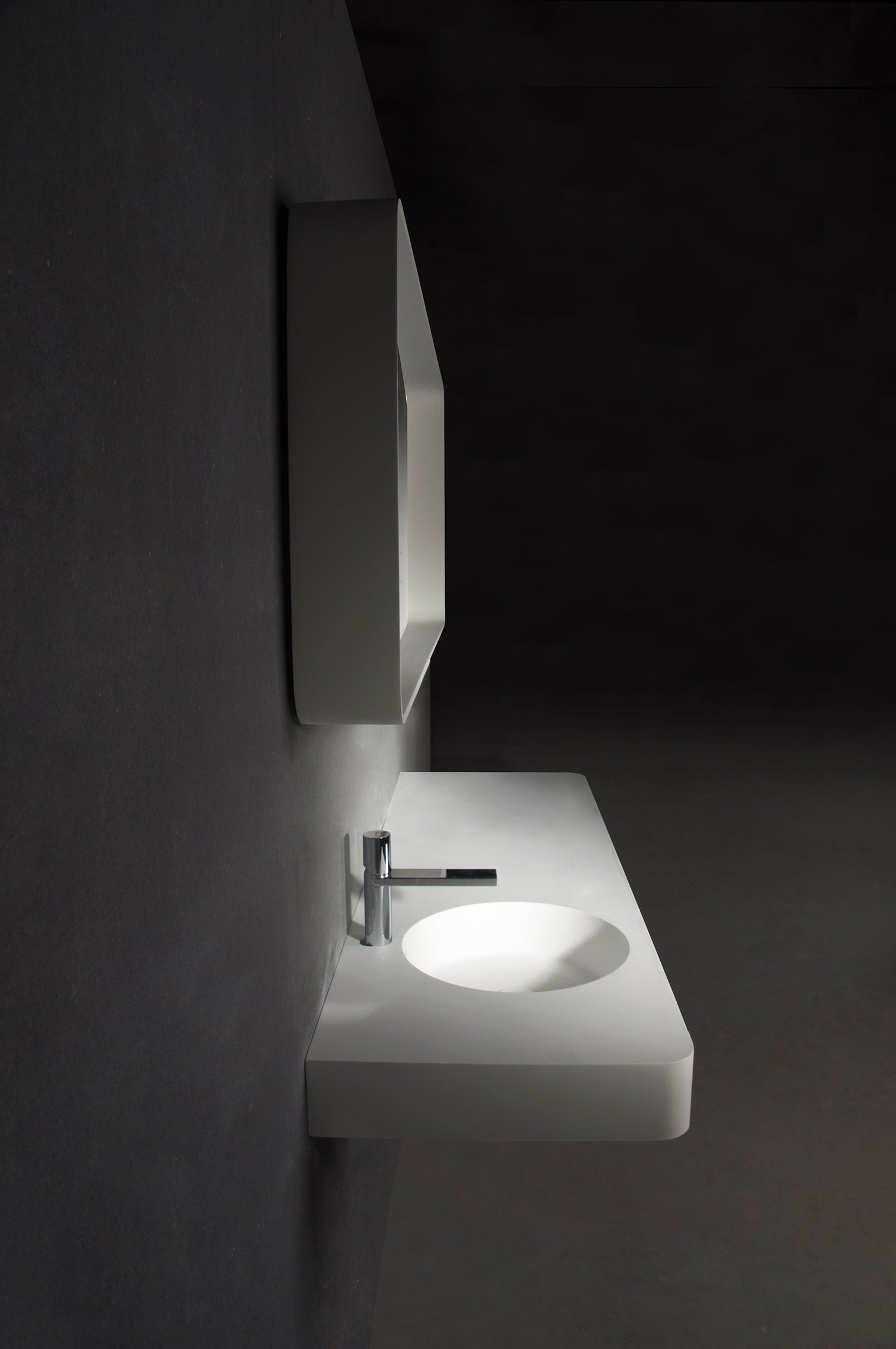 Cirque WM 120L with Towel Bar-WALL MOUNT WASHBASINS-訂造一體無縫洗手盆,Tailor made Washbasins,waterbasin hk, 浴室物料,浴室裝修,訂造洗手盆,浴室翻新,Bathroomware ,Bespoke bathroom,浴室配件,訂造浴室潔具,訂造浴室傢俬,香港 浴室設計 公司,best custom bathroom furniture HK, Infinite Bath