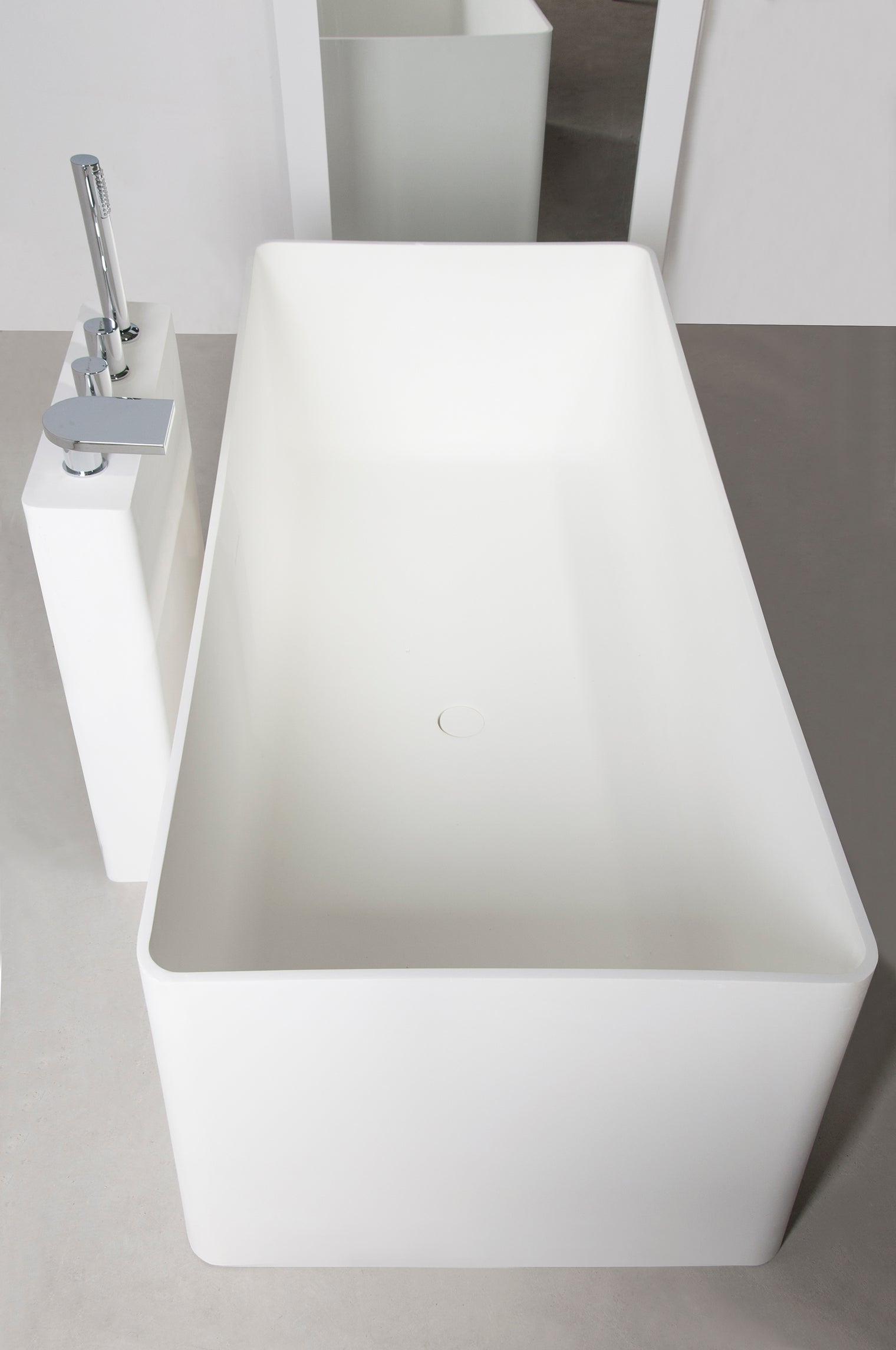 Cirque 160-BATHTUBS-INFINITE-訂造洗手盆,浴室翻新, small size bathtubs, custom-made bathtub HK,freestanding bathtub Hong Kong, 獨立式 浴缸 香港, premium bathtub brands HK, Where to buy bathtubs in Hong Kong, best custom bathroom furniture HK, Infinite Bath, Infinite浴缸, Cloakroom,Vanities, Mirrors,Bathroom Furniture, 浴室裝修,浴室 櫃 訂造