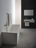 Lugano 170 Freestanding Solid Surfaces Rectangle Bathtub Lugano系列1米7長方型人造石獨立式大浴缸採用特別溢水設計