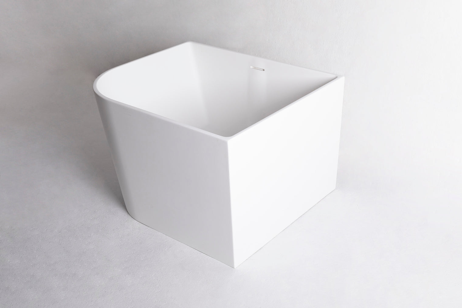 Siena 90L-BATHTUBS-INFINITE-訂造洗手盆,浴室翻新, small size bathtubs, custom-made bathtub HK,freestanding bathtub Hong Kong, 獨立式 浴缸 香港, premium bathtub brands HK, Where to buy bathtubs in Hong Kong, best custom bathroom furniture HK, Infinite Bath, Infinite浴缸, Cloakroom,Vanities, Mirrors,Bathroom Furniture, 浴室裝修,浴室 櫃 訂造