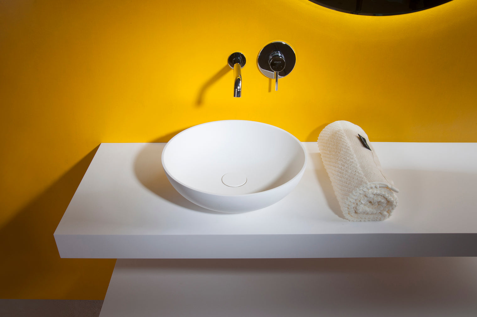 Super Thin Edge 39L-OVERCOUNTER WASHBASINS-訂造一體無縫洗手盆,Tailor made Washbasins,waterbasin hk, 浴室物料,浴室裝修,訂造洗手盆,浴室翻新,Bathroomware ,Bespoke bathroom,浴室配件,訂造浴室潔具,訂造浴室傢俬,香港 浴室設計 公司,best custom bathroom furniture HK, Infinite Bath