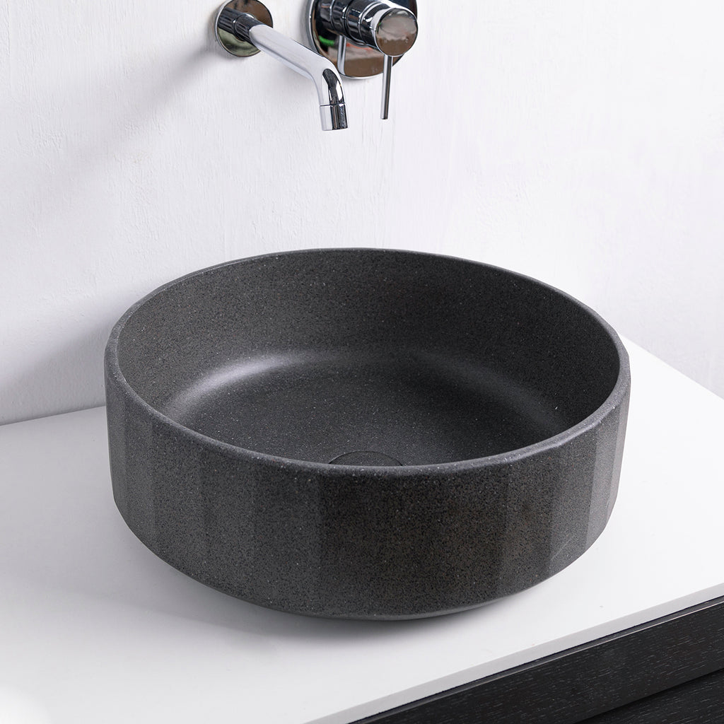 TRENTO D42 Designer Round Concrete Overcounter Washbasin TRENTO系列42CM圓型水泥設計師檯上式臉盆採用特別溢水設計