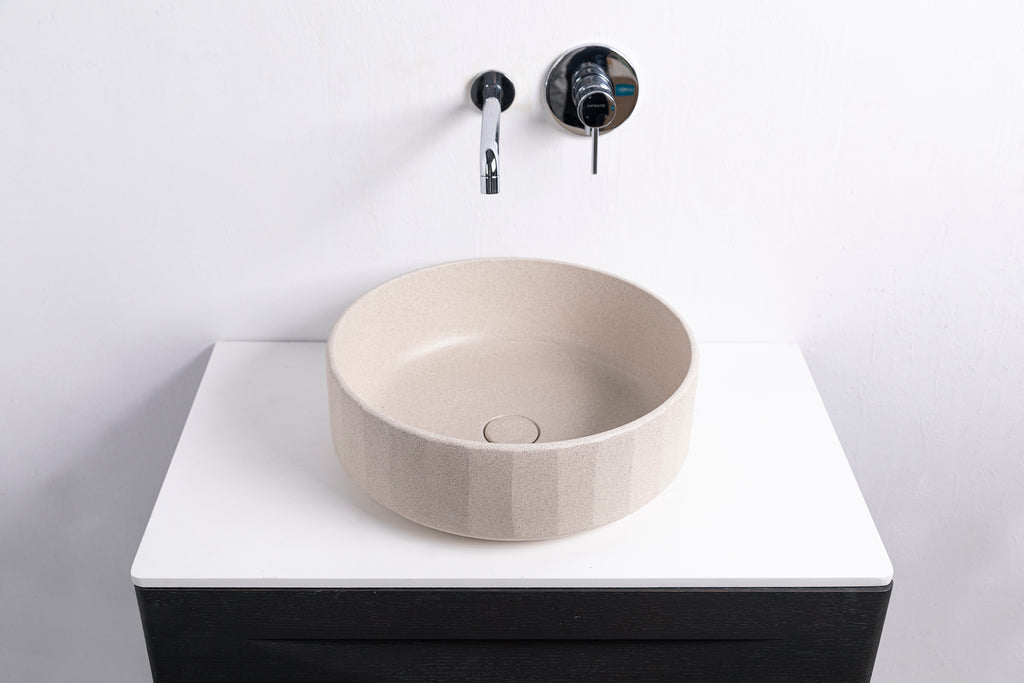 TRENTO D42 Designer Round Concrete Overcounter Washbasin TRENTO系列42CM圓型水泥設計師檯上式臉盆採用特別溢水設計