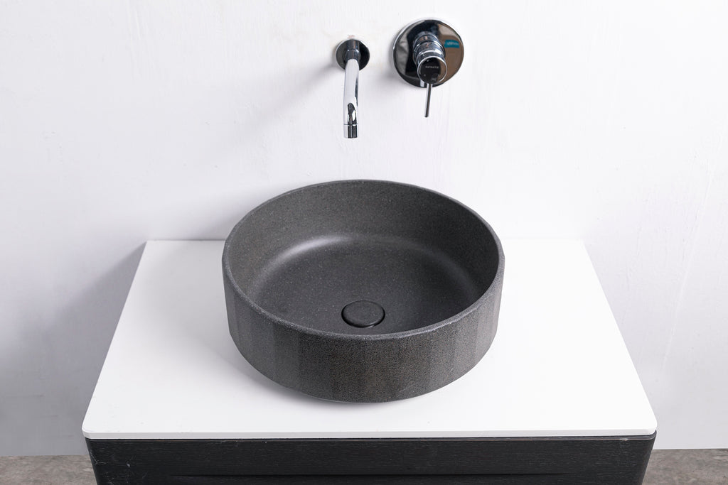 TRENTO D42 Designer Round Concrete Overcounter Washbasin TRENTO系列42CM圓型水泥設計師檯上式臉盆採用特別溢水設計
